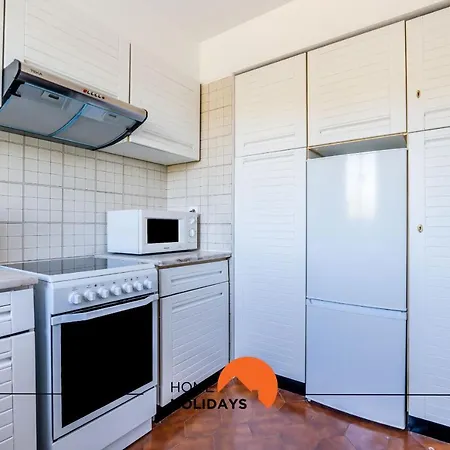 #168 Fully Equiped, Ac, Pool And Mini Golf Албуфейра